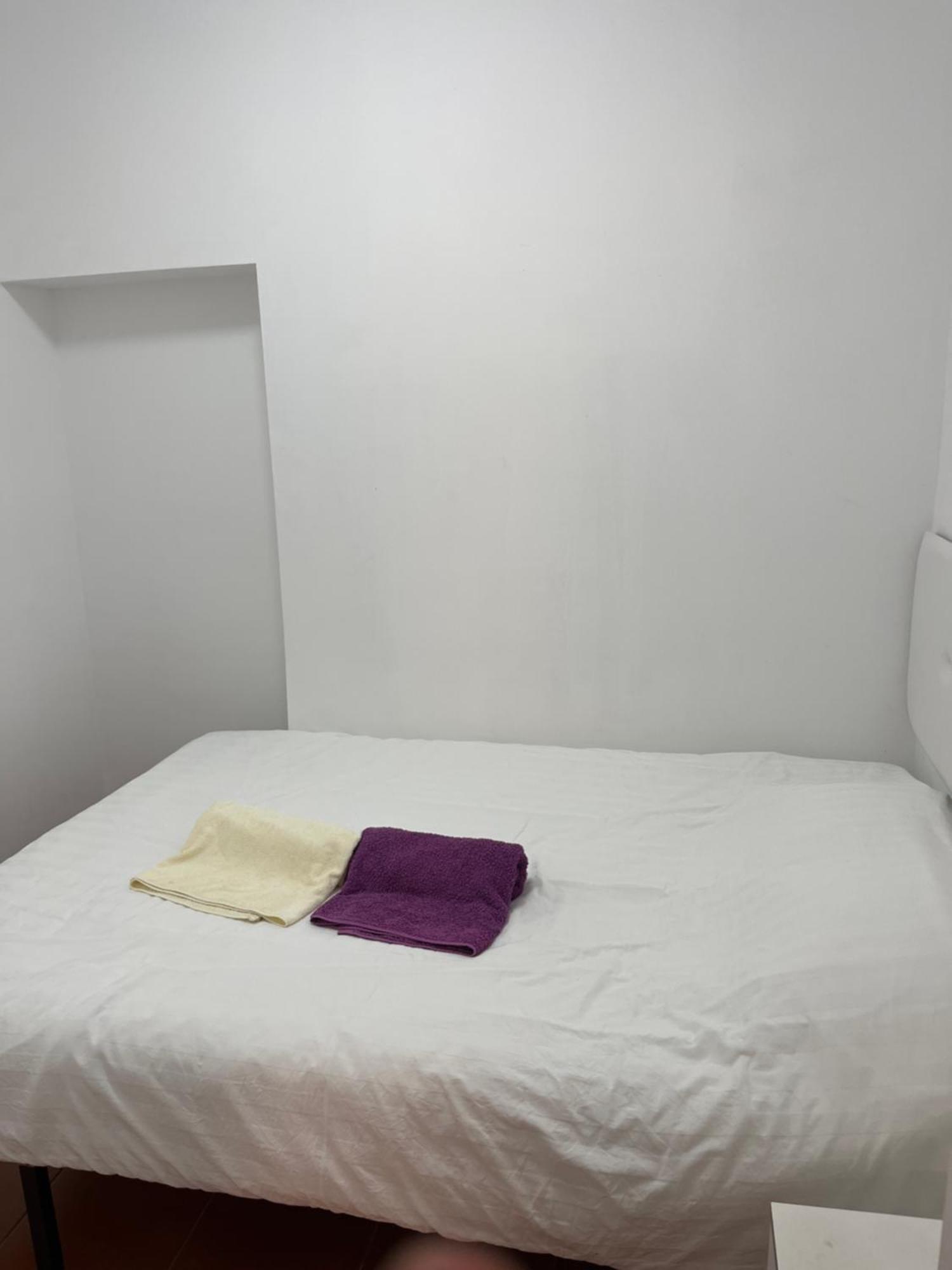 T2 2 Bedroom Flat In Arroios Lisbona Esterno foto