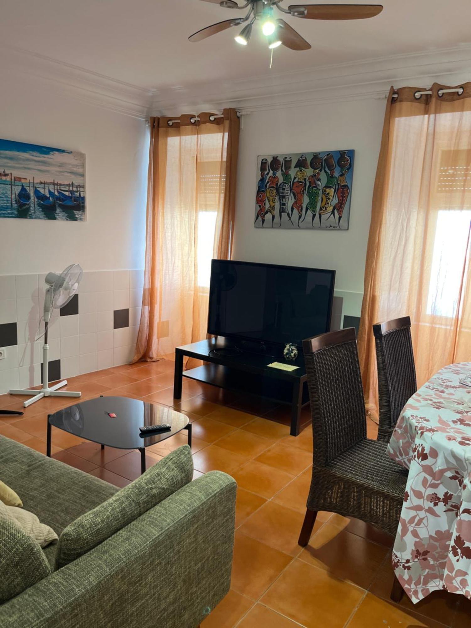 T2 2 Bedroom Flat In Arroios Lisbona Esterno foto